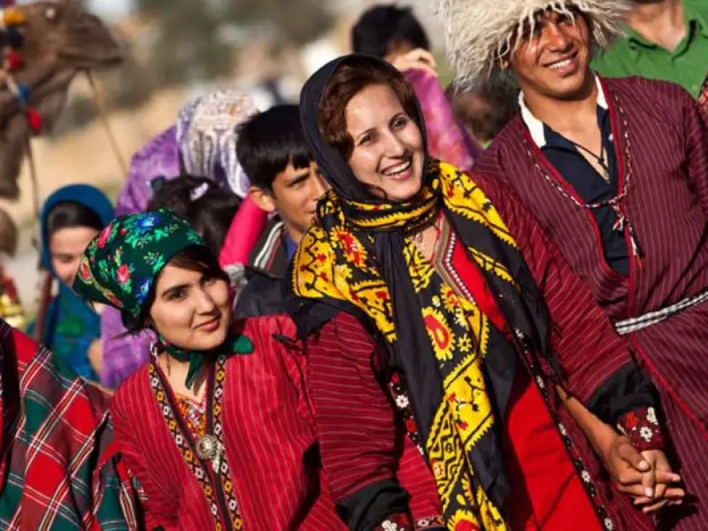 La resistencia de la mano de la literatura, cine y música en el pueblo iraní